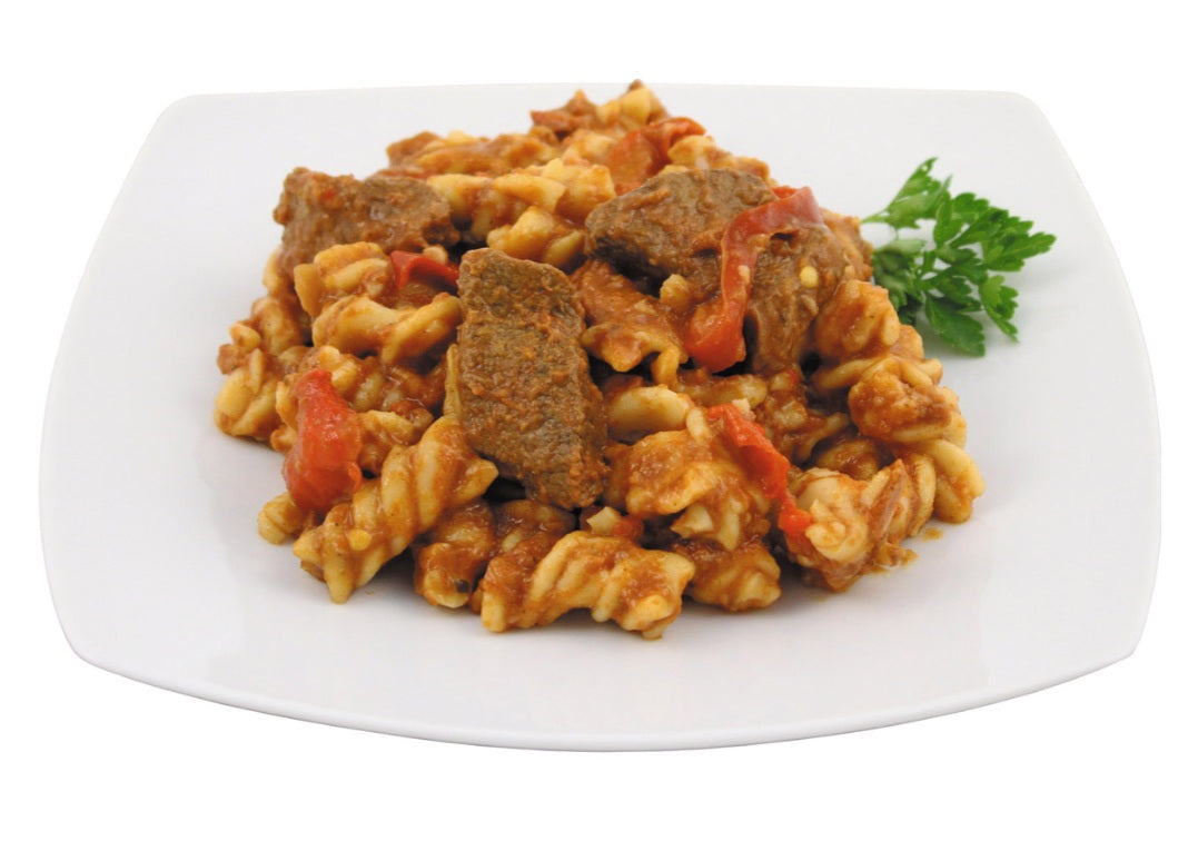 HU Beef Goulash met Noodles (400 g) noodvoedsel 10 jaar houdbaar.